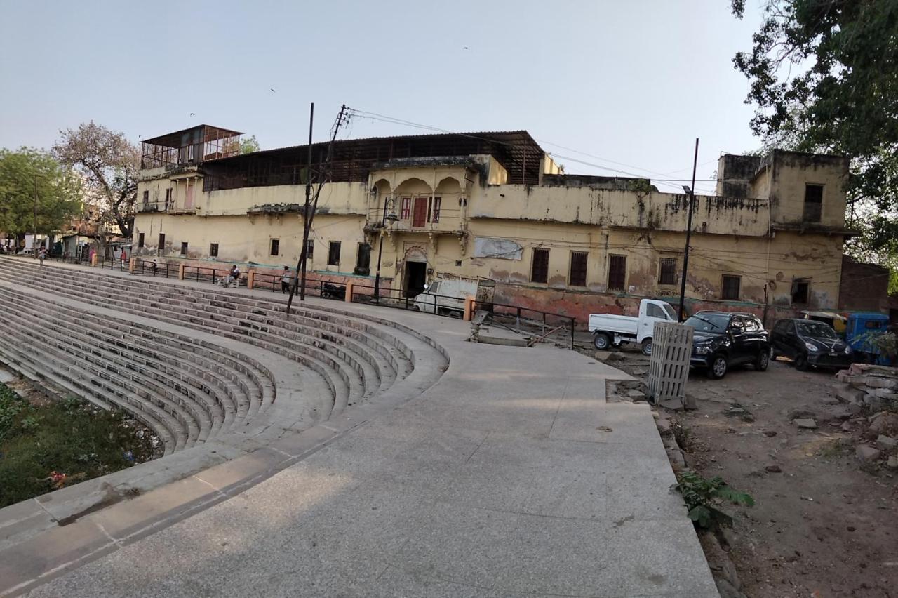 מלון Shri Swami Sheetal Das Akhada B1-88 Assi , Near Pushkar Talab,Varanasi, Ashram Dharmshala מראה חיצוני תמונה