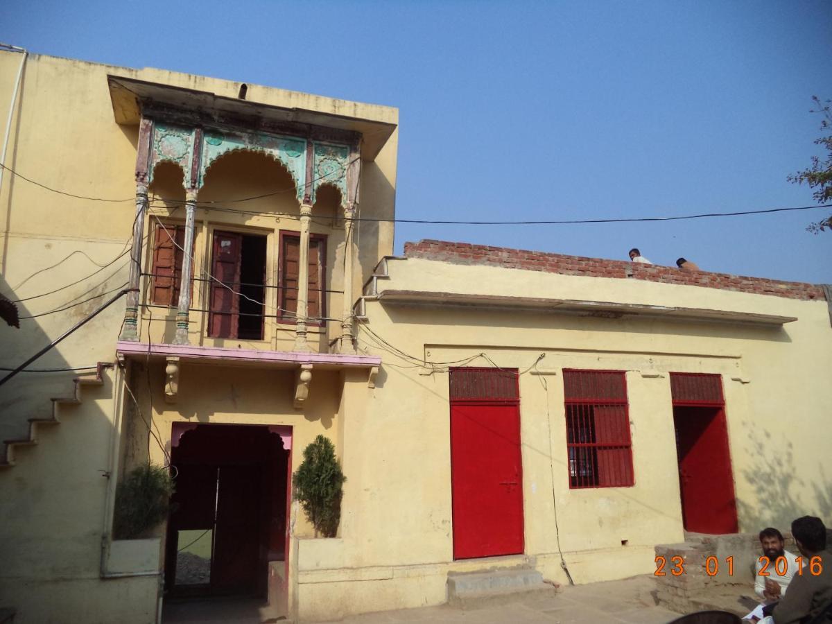מלון Shri Swami Sheetal Das Akhada B1-88 Assi , Near Pushkar Talab,Varanasi, Ashram Dharmshala מראה חיצוני תמונה