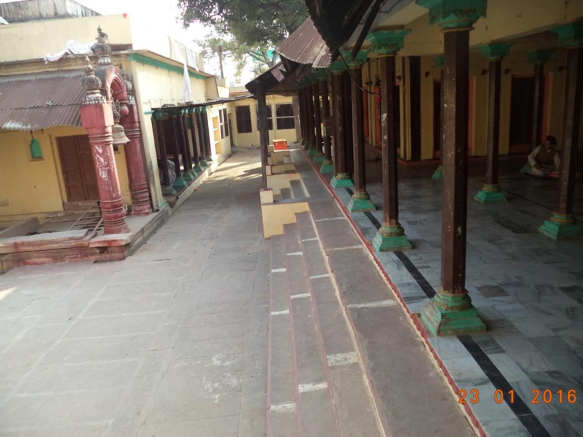 מלון Shri Swami Sheetal Das Akhada B1-88 Assi , Near Pushkar Talab,Varanasi, Ashram Dharmshala מראה חיצוני תמונה