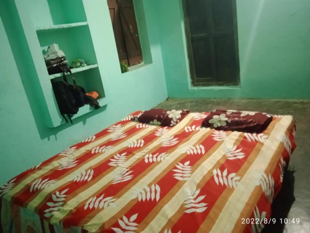 מלון Shri Swami Sheetal Das Akhada B1-88 Assi , Near Pushkar Talab,Varanasi, Ashram Dharmshala מראה חיצוני תמונה