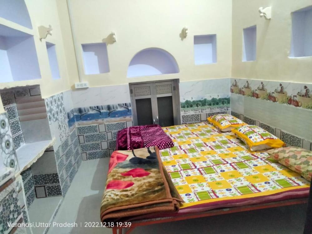 מלון Shri Swami Sheetal Das Akhada B1-88 Assi , Near Pushkar Talab,Varanasi, Ashram Dharmshala מראה חיצוני תמונה
