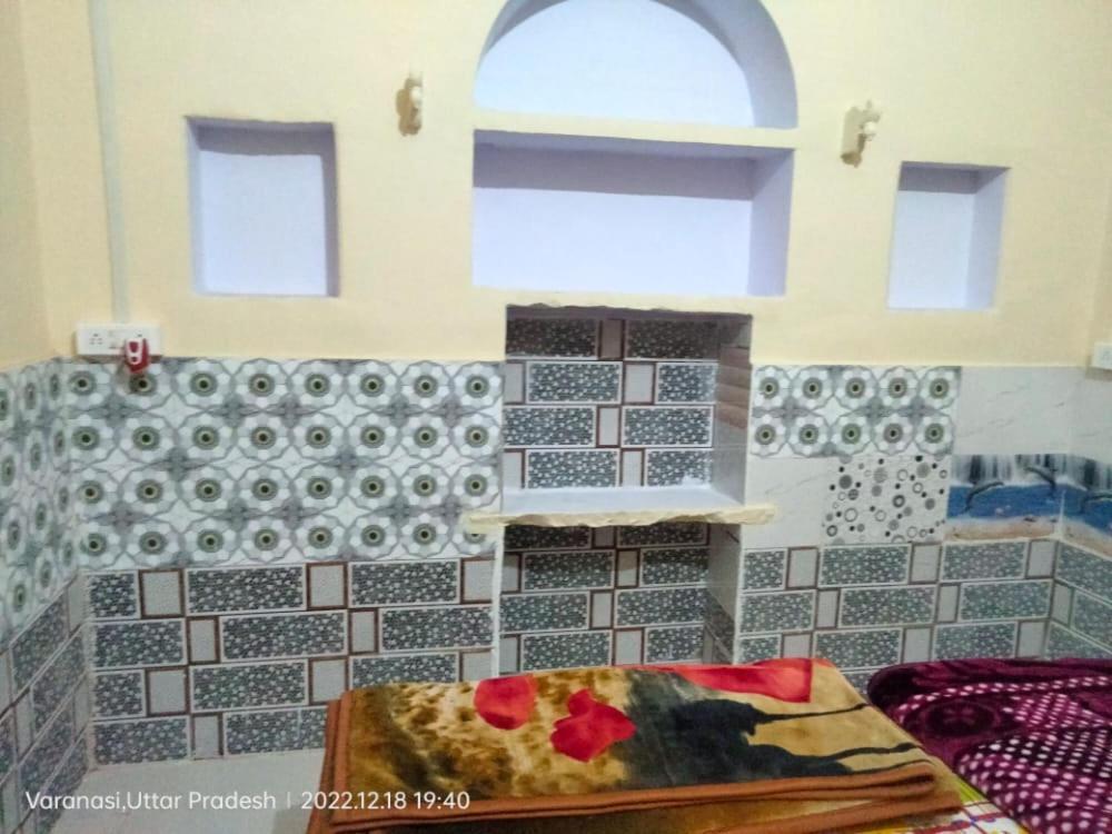מלון Shri Swami Sheetal Das Akhada B1-88 Assi , Near Pushkar Talab,Varanasi, Ashram Dharmshala מראה חיצוני תמונה
